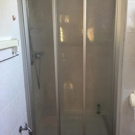 Burg 2 شقة دريسدن